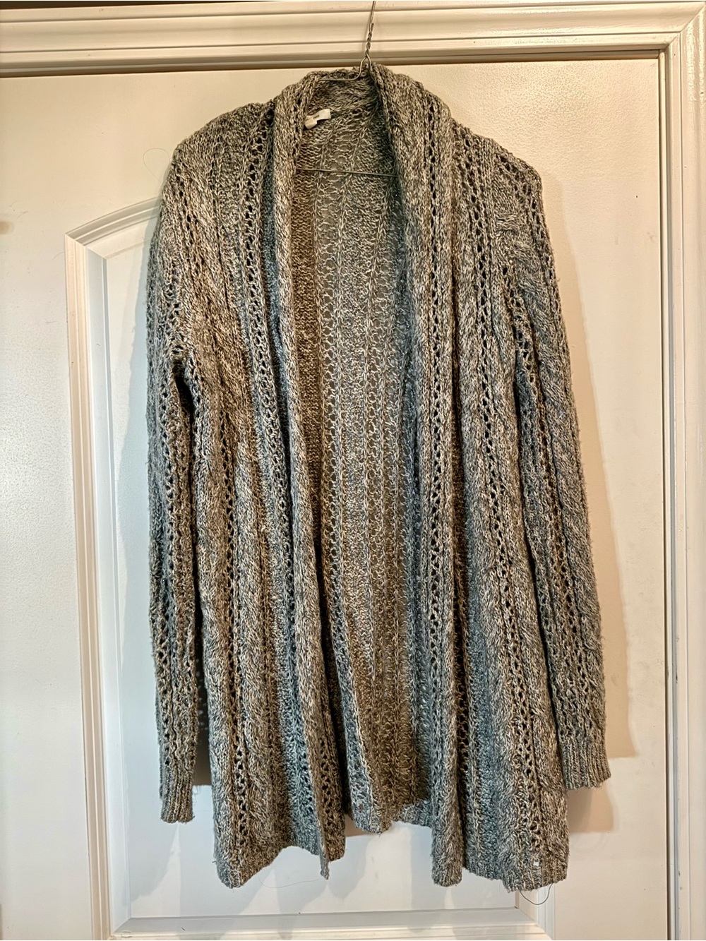 Maurice’s cardigan size medium